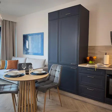 Апартаменты Urban Global Skyline - 23rd Floor No 17 - Air Condition - Free Garage Катовице