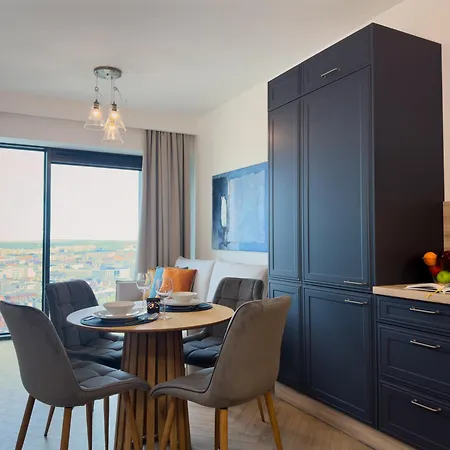 Urban Global Skyline - 23rd Floor No 17 - Air Condition - Free Garage * Катовице