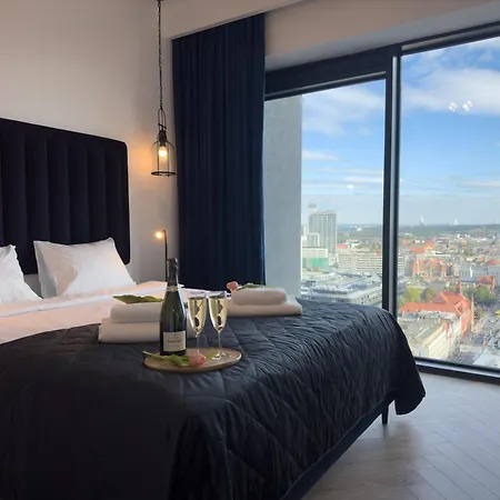 Urban Global Skyline, 23rd Floor No 17, Free Garage, Self Check-in, No Deposit *