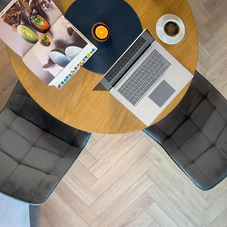 Apartmán Urban Global Skyline, 23rd Floor No 17, Free Garage, Self Check-in, No Deposit