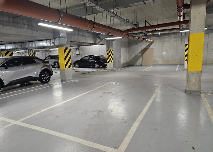 Apartmán Urban Global Skyline, 23rd Floor No 17, Free Garage, Self Check-in, No Deposit Katovice