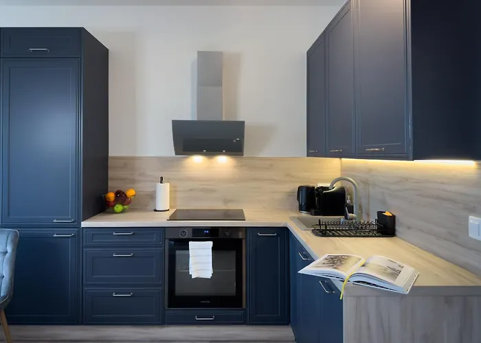 Urban Global Skyline, 23rd Floor No 17, Free Garage, Self Check-in, No Deposit * Katovice