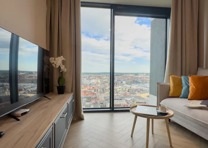 Urban Global Skyline, 23rd Floor No 17, Free Garage, Self Check-in, No Deposit * 卡托维兹