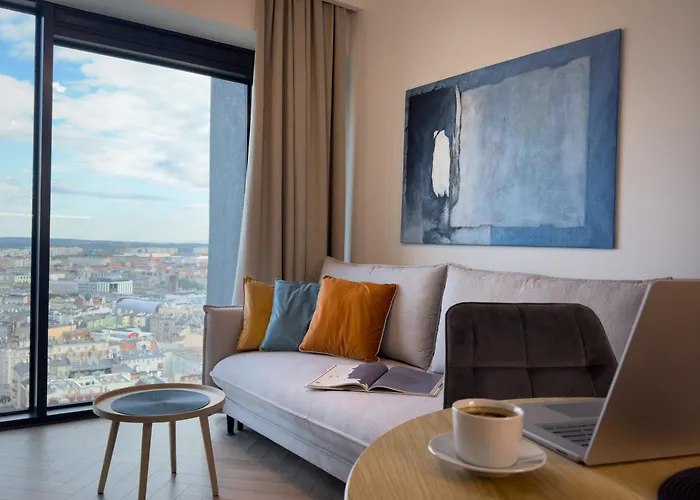 Urban Global Skyline, 23rd Floor No 17, Free Garage, Self Check-in, No Deposit Apartmán Katovice